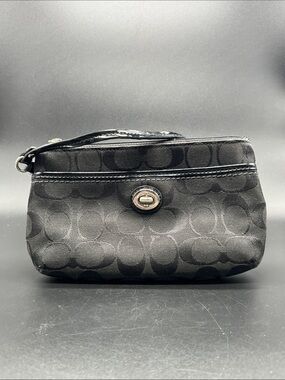 Coach Black Signature Jacquard Patent Turnlock Wristlet Purse Y2K Vintage
